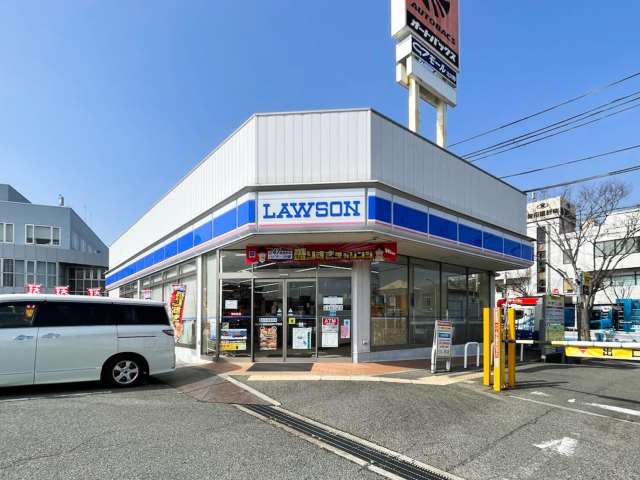 コンビニ　ローソン（コンビニ）まで428m