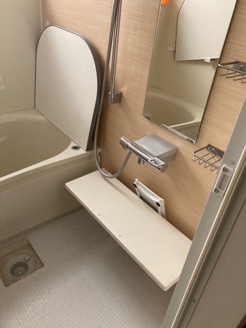 バス・シャワールーム　浴室乾燥・追い炊き機能付き♪