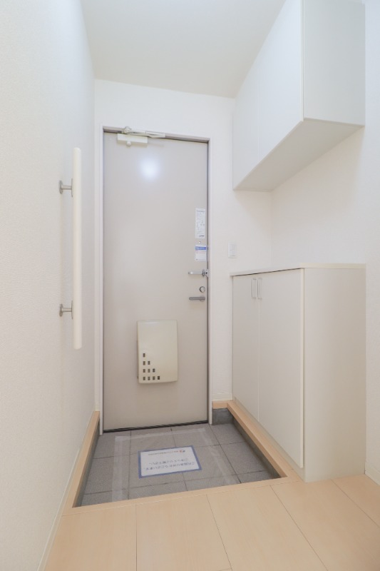 玄関　図面と現状に相違がある場合には現状を優先