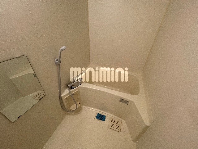 バス・シャワールーム　バストイレ別