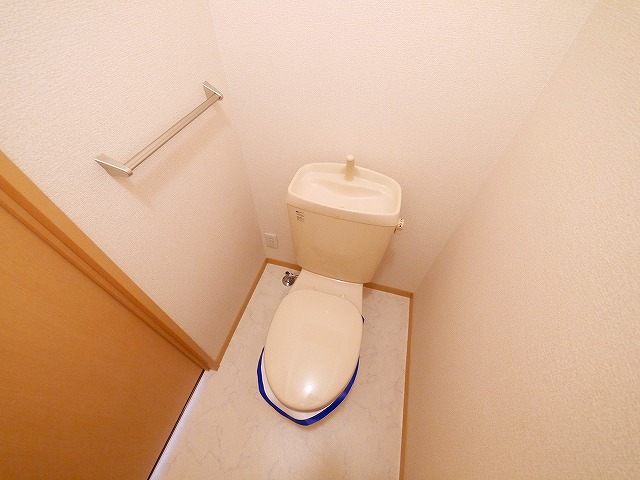 トイレ　落ち着いたトイレです