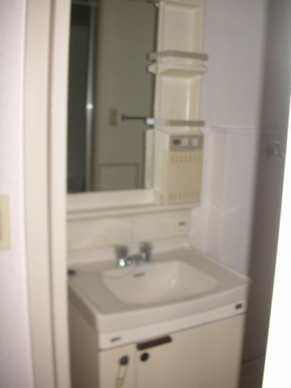 洗面設備　※別部屋の写真です
