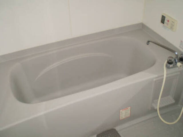 バス・シャワールーム　浴槽