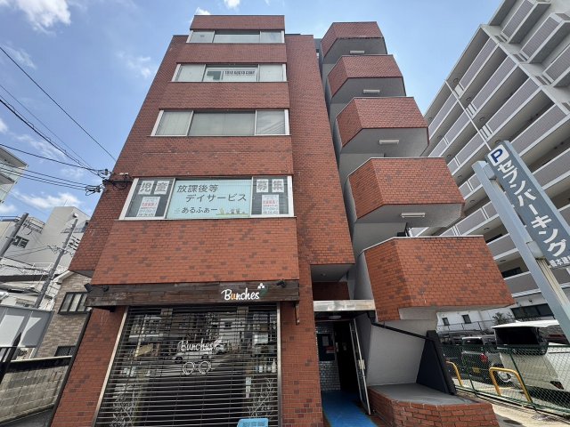 建物外観　外はこのようになっています