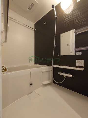 バス・シャワールーム　別部屋の参考写真です。