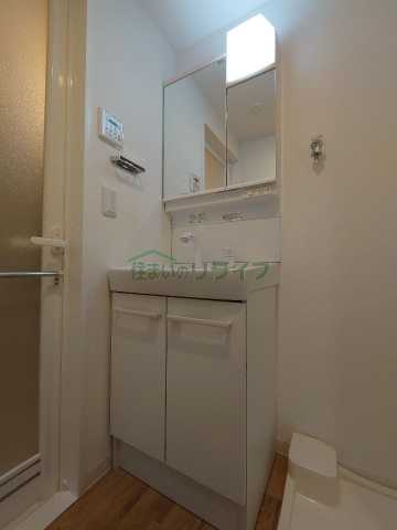 洗面設備　別部屋の参考写真です。