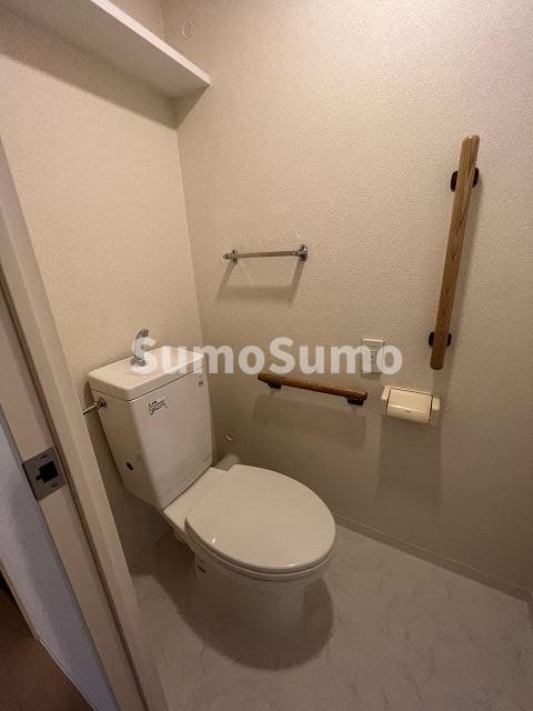 トイレ　落ち着いたトイレです