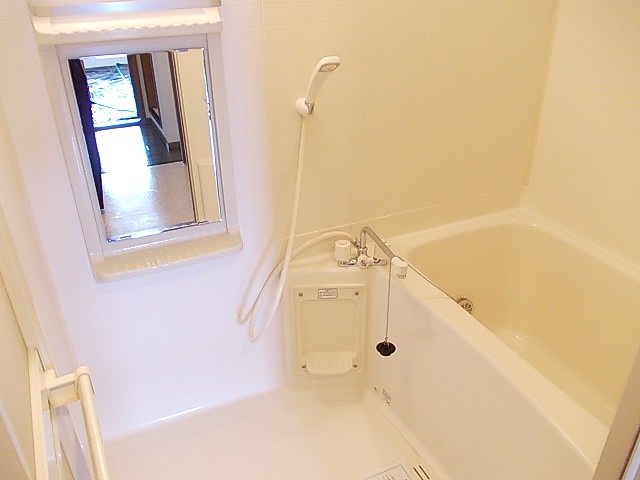 バス・シャワールーム　日々の暮らしに欠かせないお風呂です