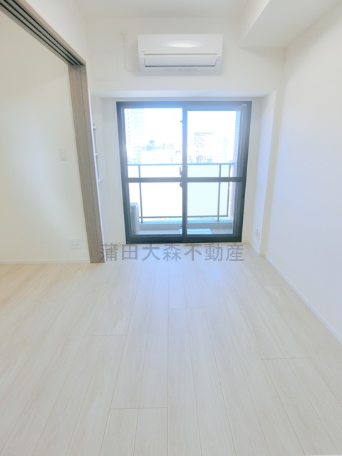 居室・リビング　DK6.8帖　カウンターキッチンのダイニングキッチン