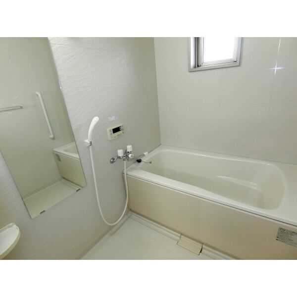 バス・シャワールーム　きれいなお風呂です♪