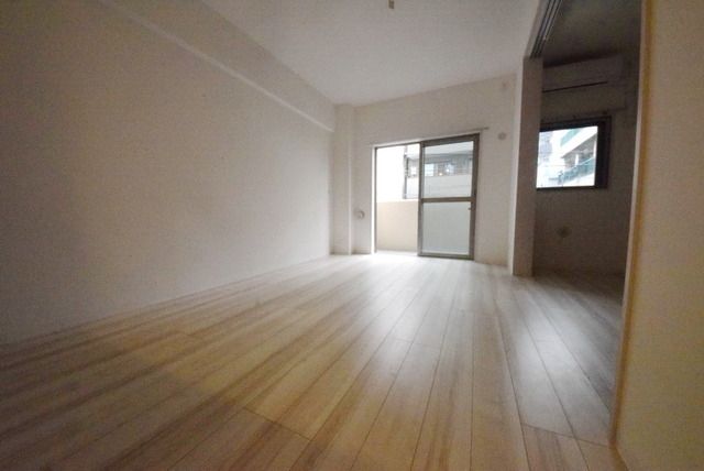 居室・リビング　洋室