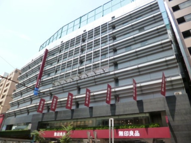 ショッピングセンター　無印良品池袋西武店（ショッピングセンター）まで469m