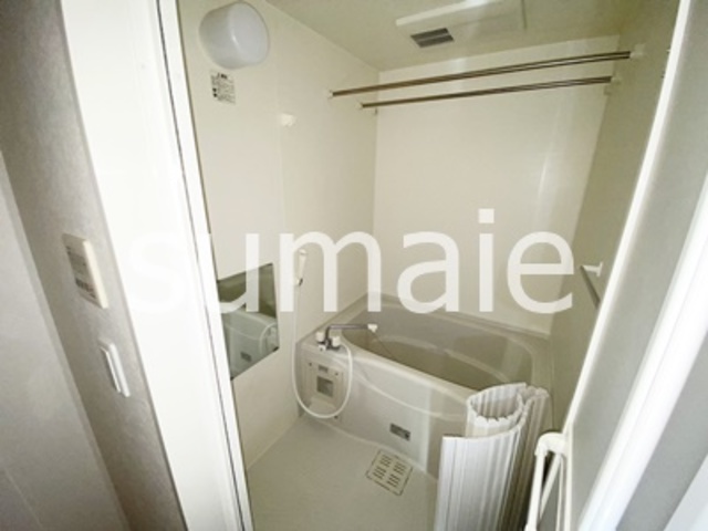 バス・シャワールーム　浴室乾燥付きバス！