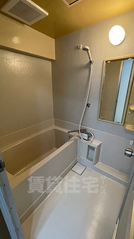 バス・シャワールーム　同物件別部屋