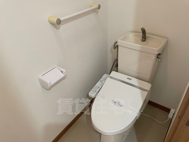 トイレ　同物件別部屋