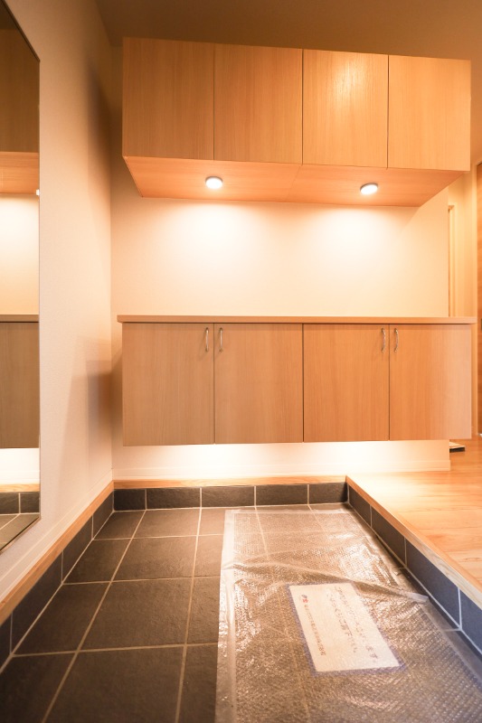 玄関　図面と現状に相違がある場合には現状を優先