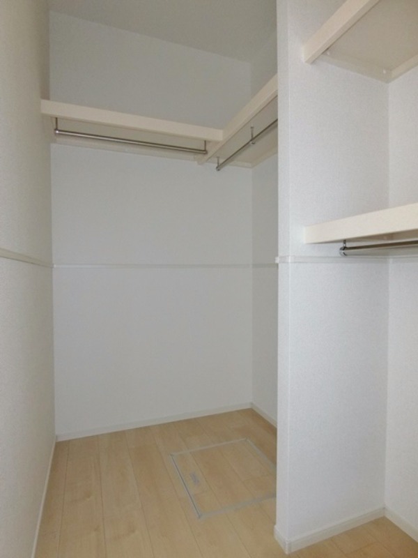 収納　図面と現状に相違がある場合には現状を優先