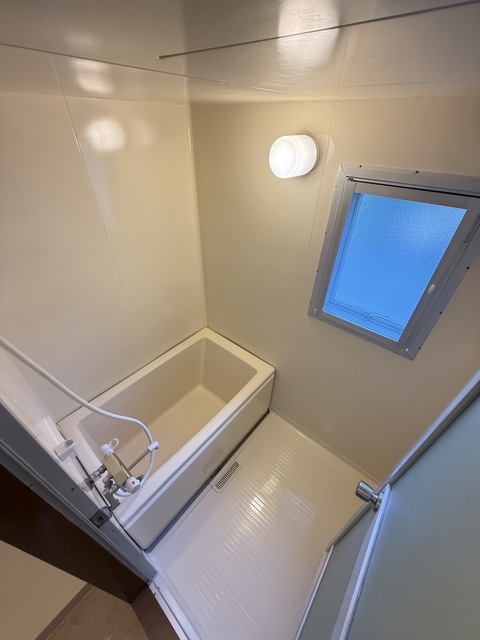 バス・シャワールーム　別部屋参考写真です