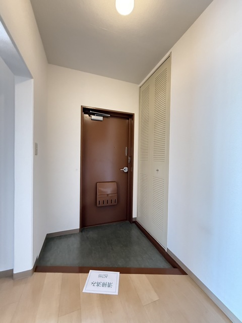 玄関　別部屋参考写真です