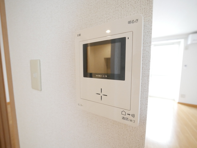 セキュリティ　★モニター付きインターホンで顔が見るので安心ですね★