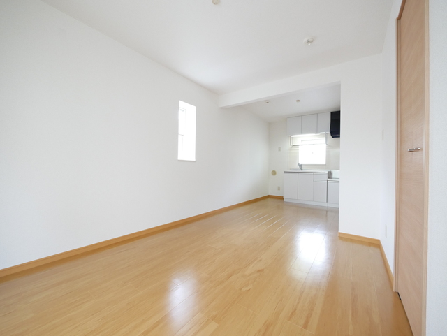 居室・リビング　★広々としたリビングでお好みのインテリアも楽しめますね★