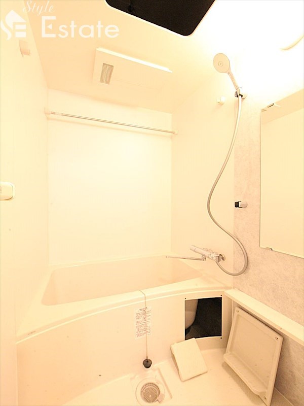 バス・シャワールーム　バスルーム