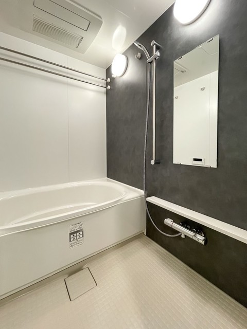 バス・シャワールーム　※写真は同タイプ住戸です。