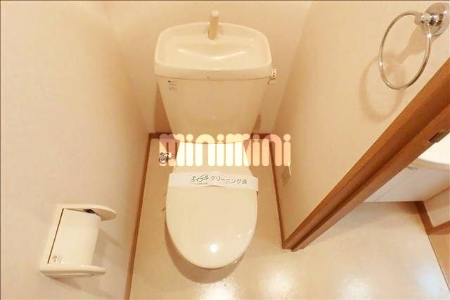 トイレ　反転タイプ