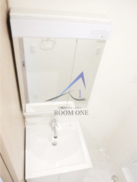 洗面設備　独立洗面台です。