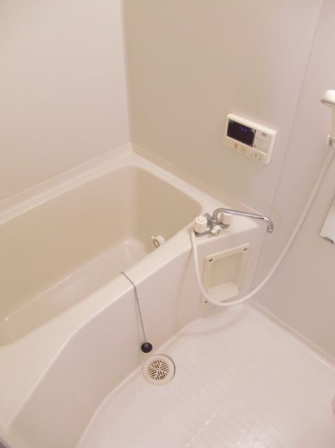 バス・シャワールーム　給湯追い焚き付き