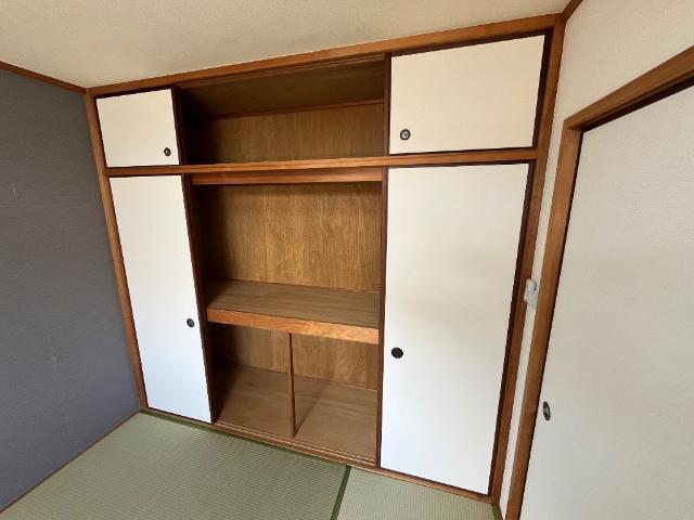 収納　押入れ