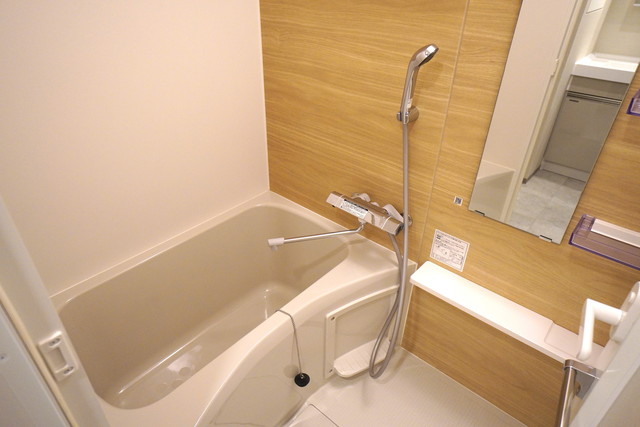 バス・シャワールーム　※写真は同タイプ住戸です。