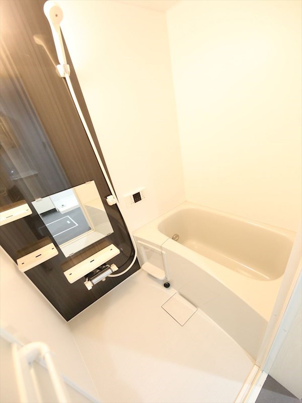 バス・シャワールーム　追い焚き機能付　オートバス機能付バスルーム