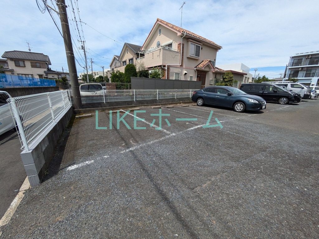 駐車場　駐車場