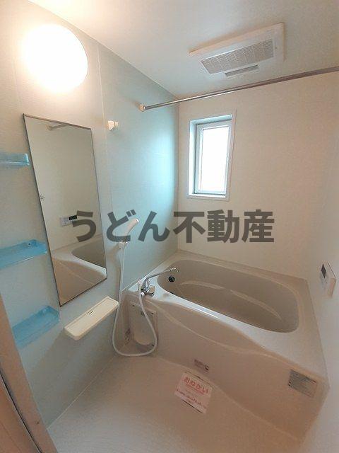 バス・シャワールーム　うどん県のお部屋探しはうどん不動産へ うどんちゃんとLINE