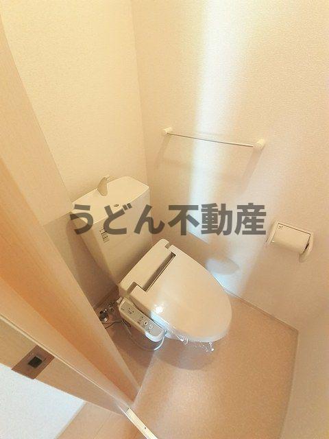 トイレ　うどん県のお部屋探しはうどん不動産へ うどんちゃんとLINE