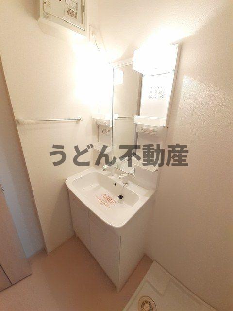 洗面設備　うどん県のお部屋探しはうどん不動産へ うどんちゃんとLINE