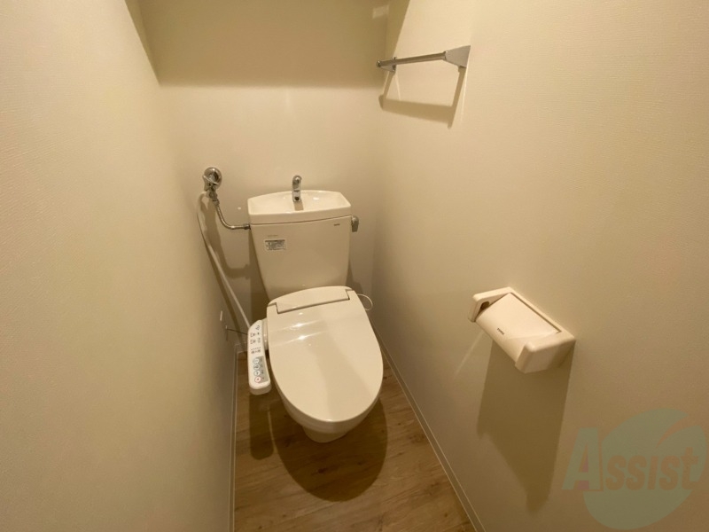 トイレ　トイレです。ウォシュレット付を探している方、おすすめです。