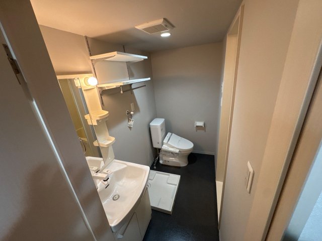 洗面設備　同一仕様写真