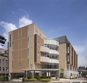 病院　医療法人日新会日新会病院（病院）まで580m