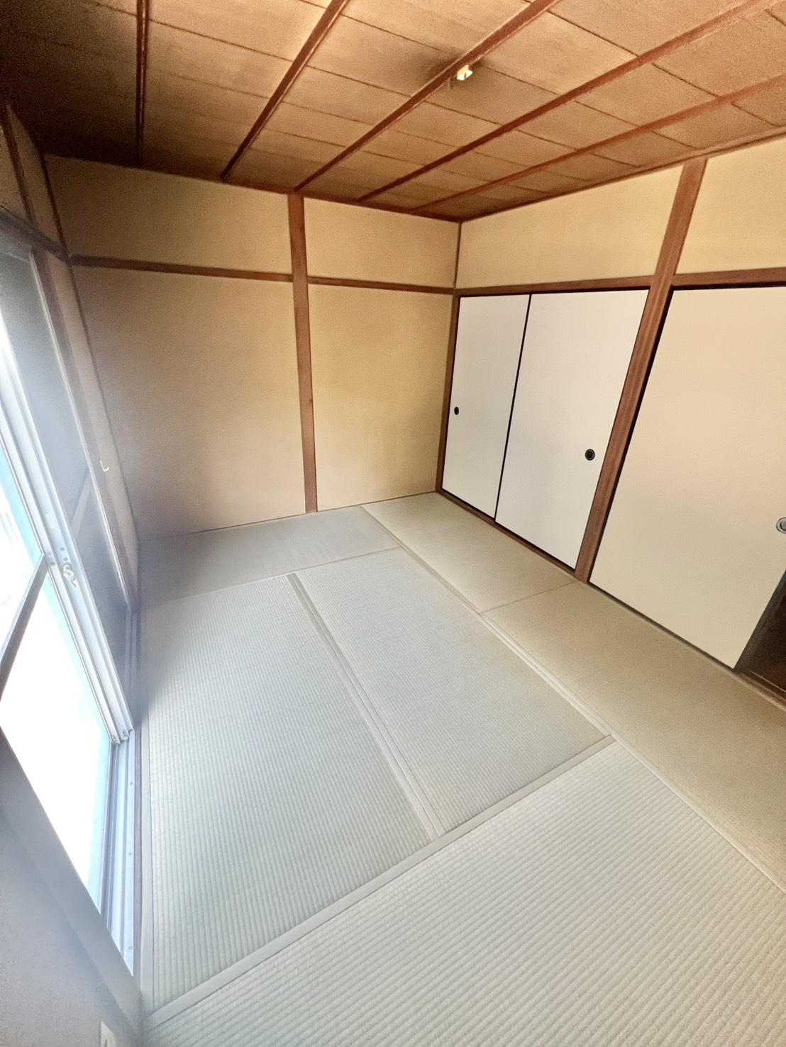 北巣本貸家の内装写真