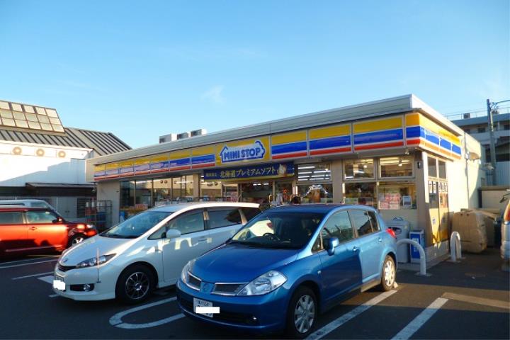コンビニ　ミニストップ　横須賀大矢部店（コンビニ）まで376m