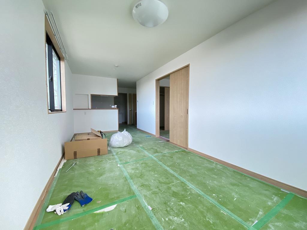 居室・リビング　302の写真です。