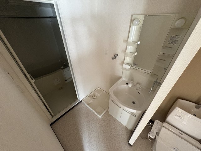 洗面設備　脱衣スペースもあります