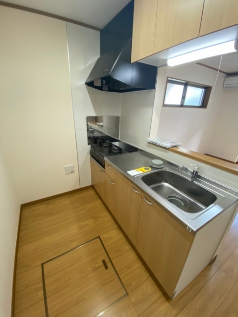 キッチン　※同建物同タイプ別の部屋