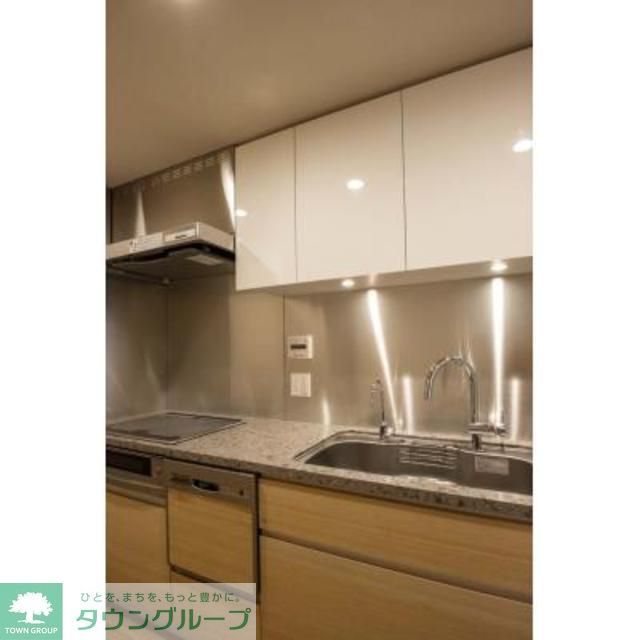 キッチン　※写真は同タイプ住戸です。