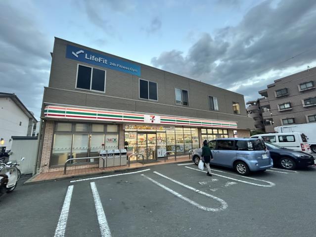 コンビニ　セブン－イレブン相模原鵜野森１丁目店（コンビニ）まで730m