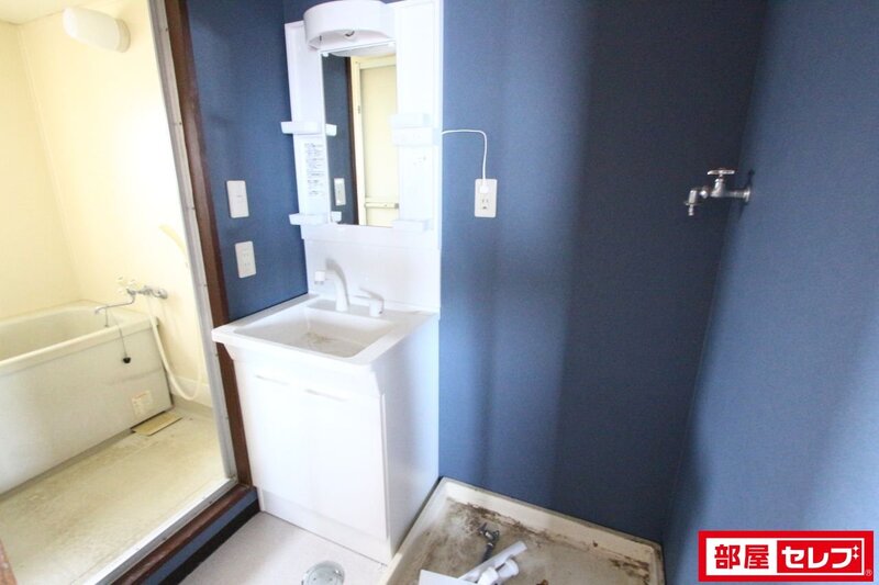 洗面設備　＊モデルルーム写真参照