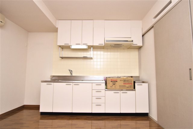 キッチン　同物件、他のお部屋の写真です。