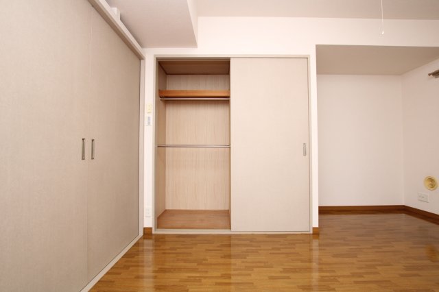 収納　同物件、他のお部屋の写真です。